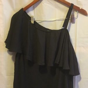 Torrid, NWT Off Shoulder Blouse, strap adjustable